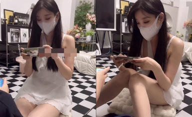 The goddess of the show is super-beautiful and high end] The super popular goddess 『Yang Chenchen』high-priced new work of "sexy goddess game accompaniment" panting and snapping to orgasm, and the slut talk constantly HD 1080P version.