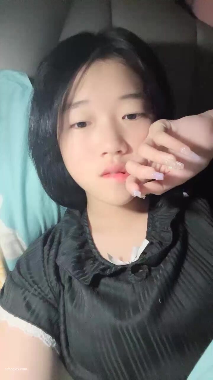 【女僕呀】18歲~極品小女孩被幹了~!！~20小時~ (29)