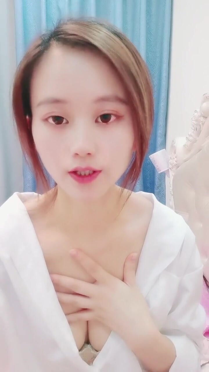 甜美新人小姐姐！白襯衣性感誘惑！掏出奶子情趣內褲，假屌插穴騎乘位，側躺抽插超誘人