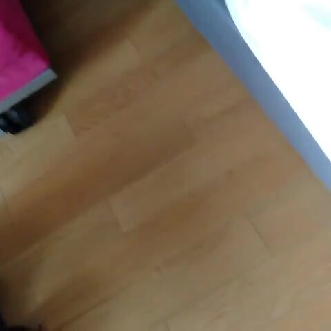 《百度雲泄密》綠帽老公帶著豐滿的老婆,參加淫亂的3P聚會,嗨翻現場 (11)