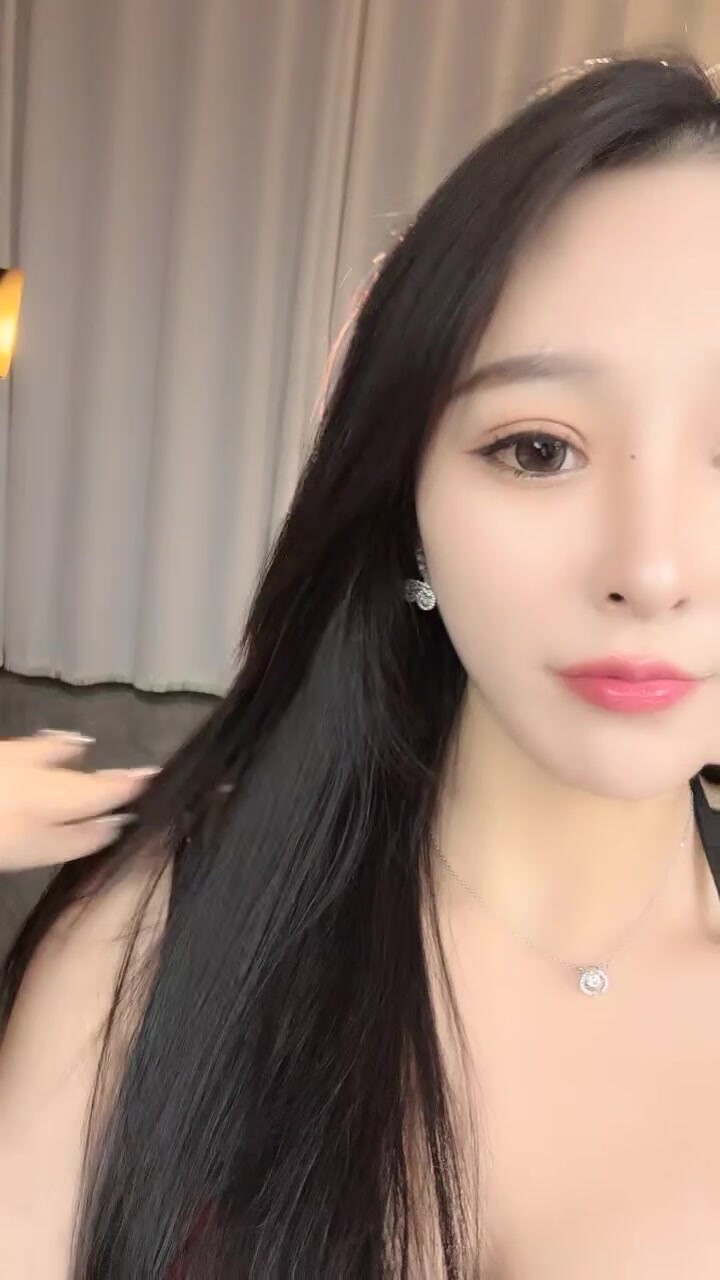 應求更新！綠播女神~【做你意中人】道具狂插~爽到爆炸！~~！ (2)