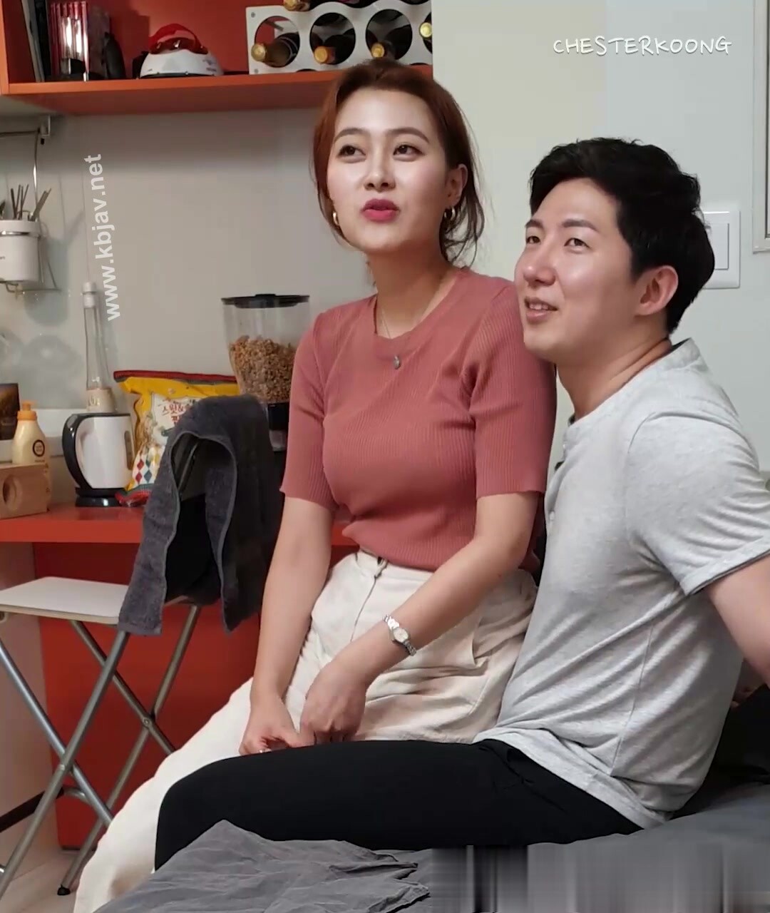 High-end leaks out of Mr. Kim, the man who picks up the best girls of 99 years, Lee Ji-eun.