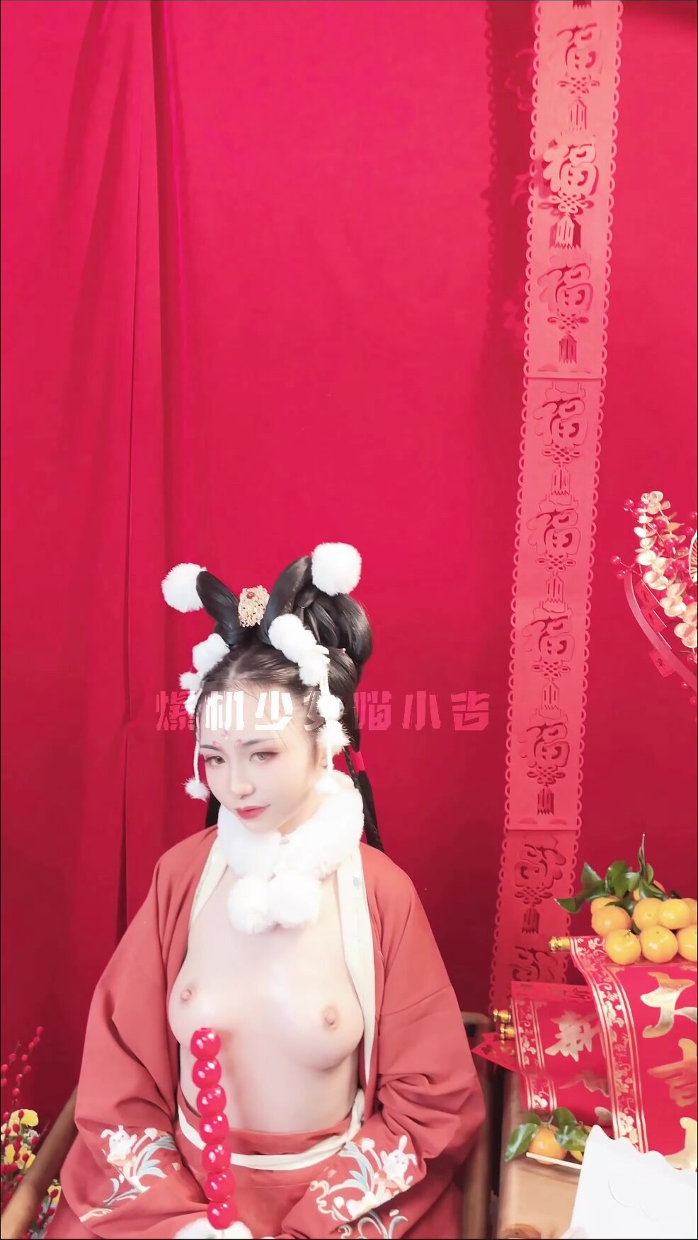 高端ACG業界女神爆機少女▌喵小吉▌珍品T3會員《玉兔迎春》紅紅火火M腿掰穴獻禮 賀慶新春 珍藏必備爆贊!