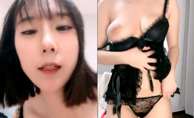 Temperament short hair beauty girl! Pink tits super soft! Sexy erotic outfit thong, lifting up the beautiful buttocks swinging, vibrating penetration hole kneeling back into .