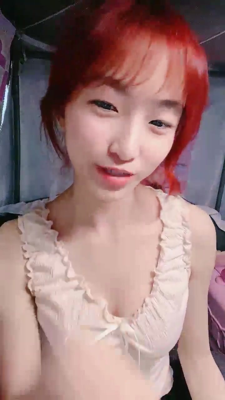 學生主播@我就是嗚崽醬 宿舍尺度福利秀 第二彈4 (2)