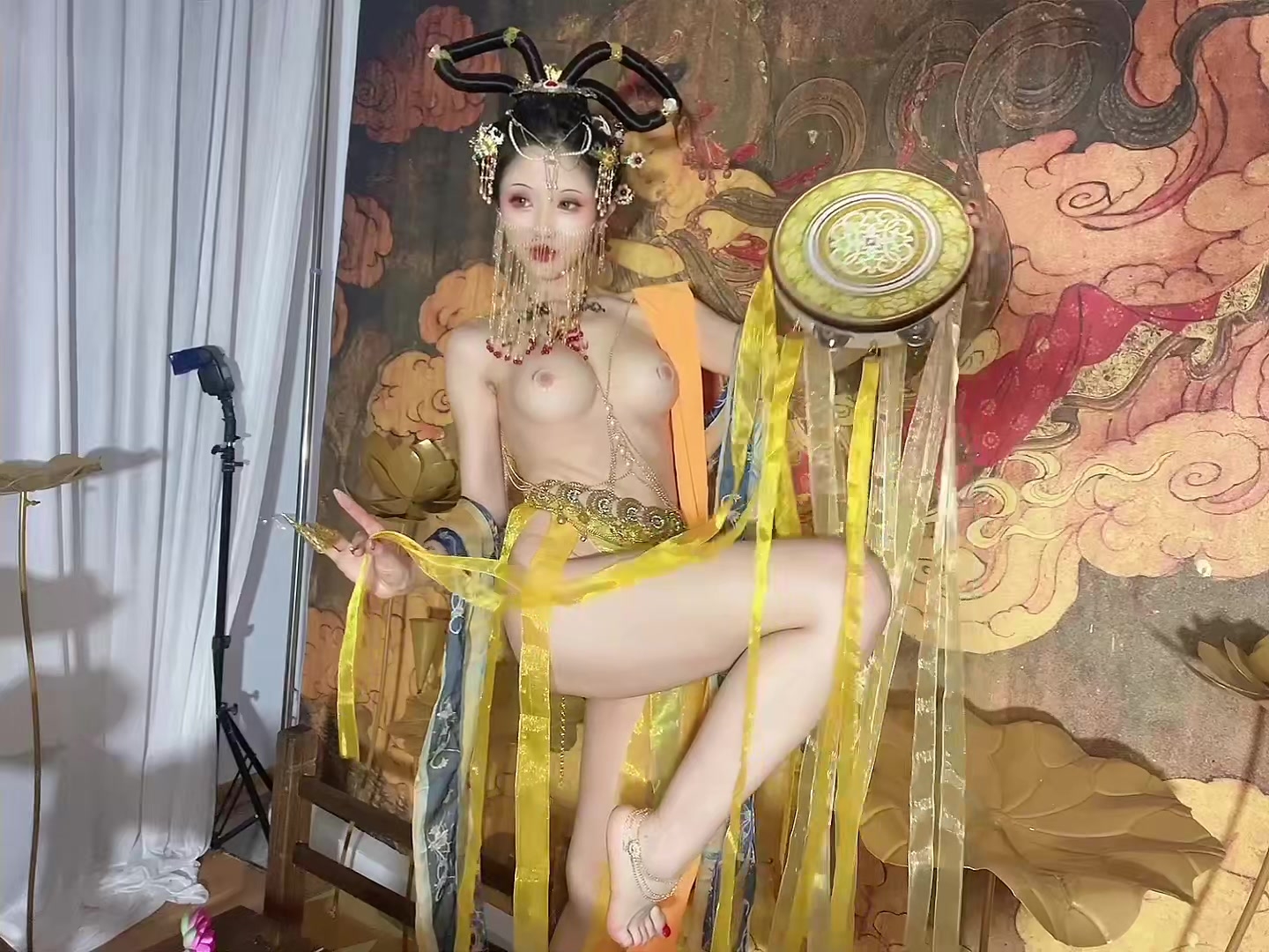 Super explosive Twitter goddess 『TiTi』latest internal private shoot_extremely good jade princess cheongsam_exploding breasts close up_exposing point revealing face(3)
