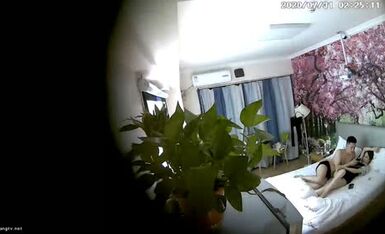 Real secretly photographed in the chain hotel, high-quality couples to open a room documentary