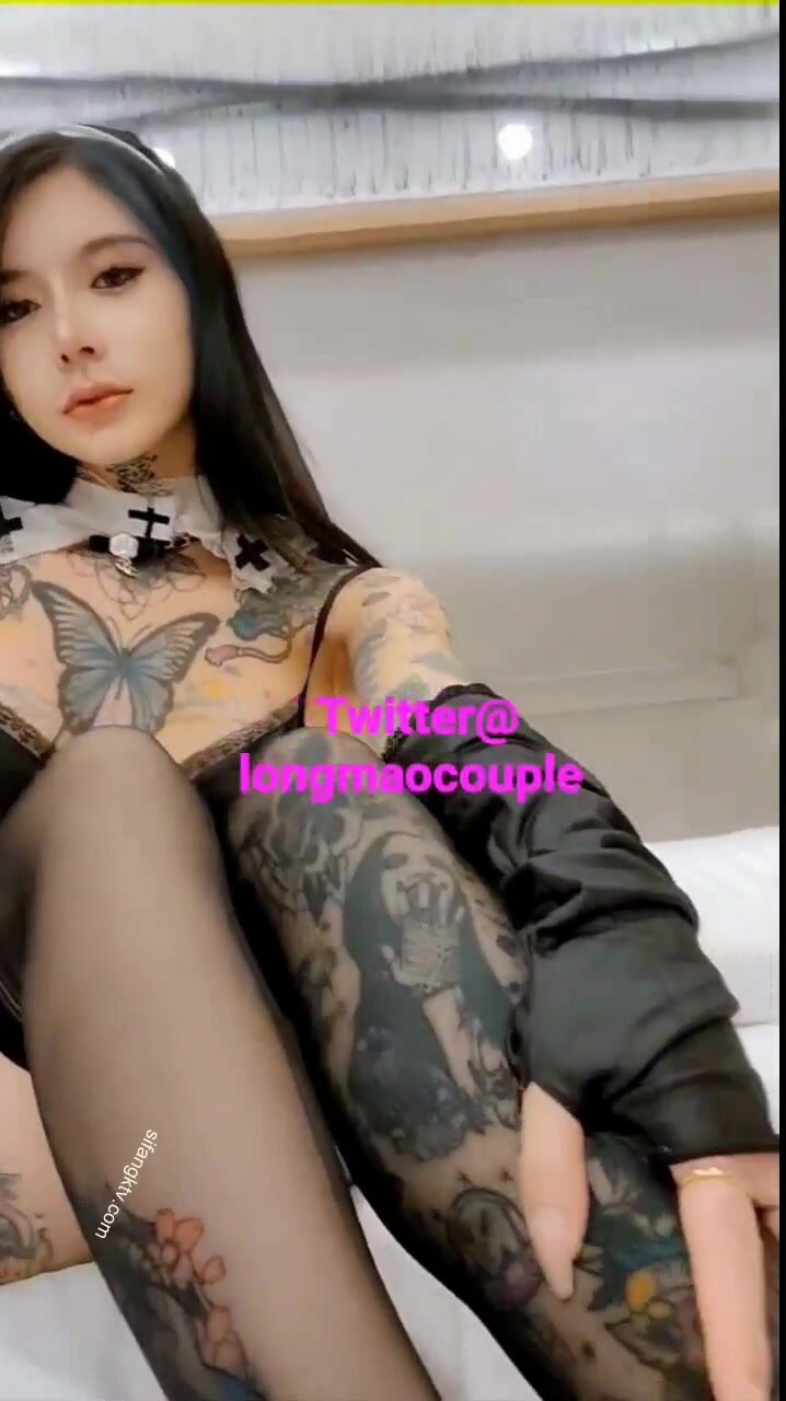 การแสดงใบหน้าของคุณเป็นหนทางไป! Sexychloe ผู้มีชื่อเสียงใน Twitter ยอดนิยมที่มีหน้าตาและความงามขั้นสุดยอดมีประโยชน์มากมายรวมถึงการฝึกฝนและเซ็กส์ที่หลากหลาย แหวนช่องคลอดและรอยสักตามร่างกายของเธอเต็มไปด้วยความดุร้าย