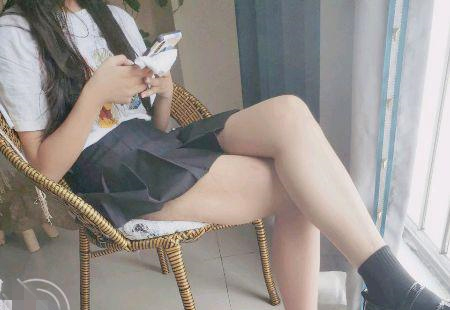 Haijiao "Brother-Sister Loạn luân" [My Twin Sister] Người anh song sinh lại cưỡng hiếp em gái ruột của mình vào năm 2002 khi anh ta đang làm bài tập về nhà, chỉ để nhận ra rằng mẹ cô đang ở nhà giữa chừng.