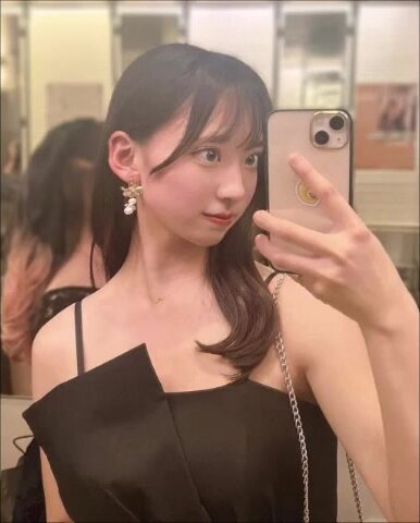 [色情即時聊天] SSS級自拍女孩展示各種色情外觀！貼身西裝SPA ◯後半部延續達曼服裝與脫衣場景！這是第二部分的最後一部分！