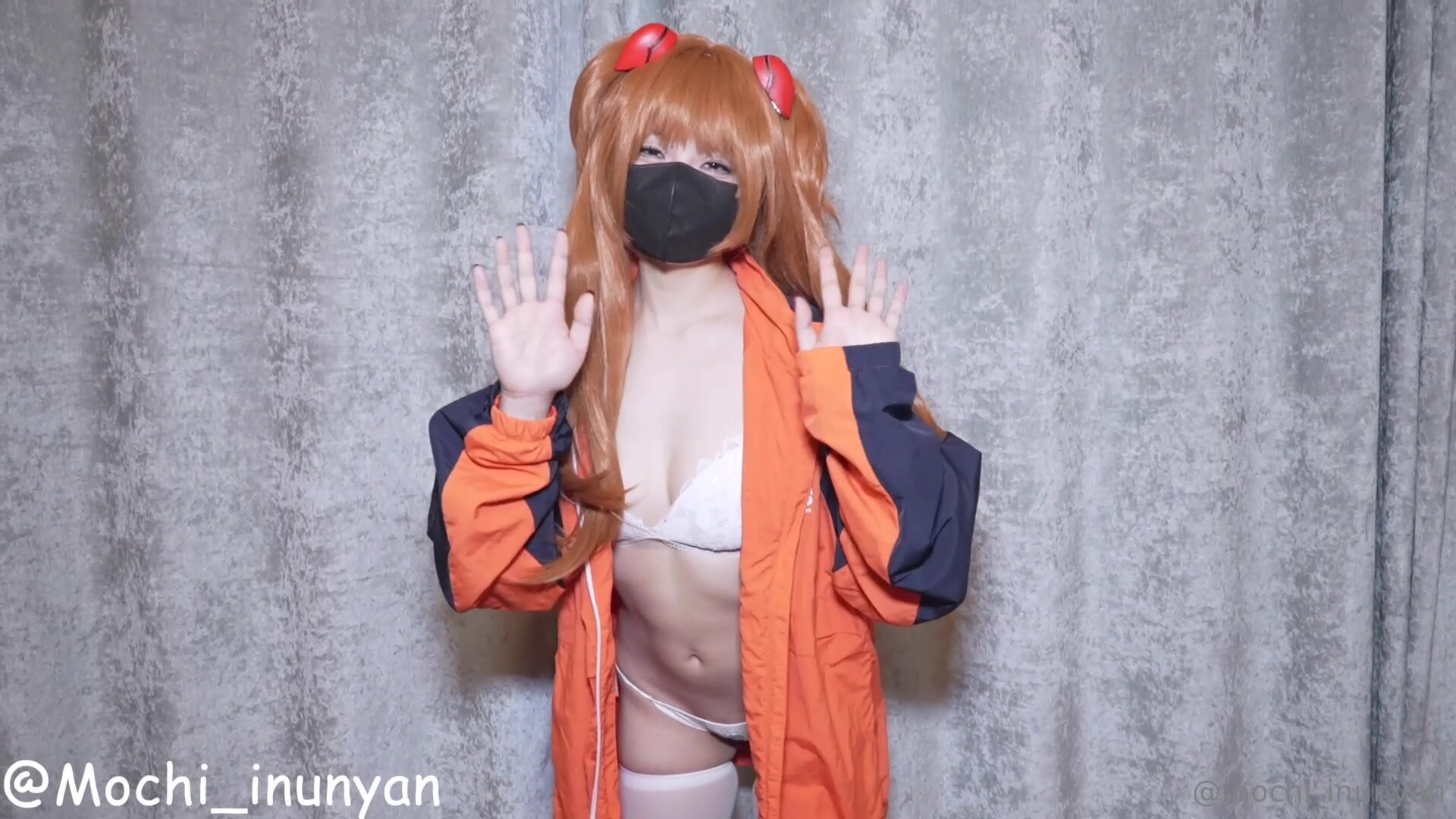 最新10月收费订阅，推特新晋级，极品学生妹福利姬【mochi_inunyan】优美身躯疯狂道具销魂紫薇，高清原版(11)