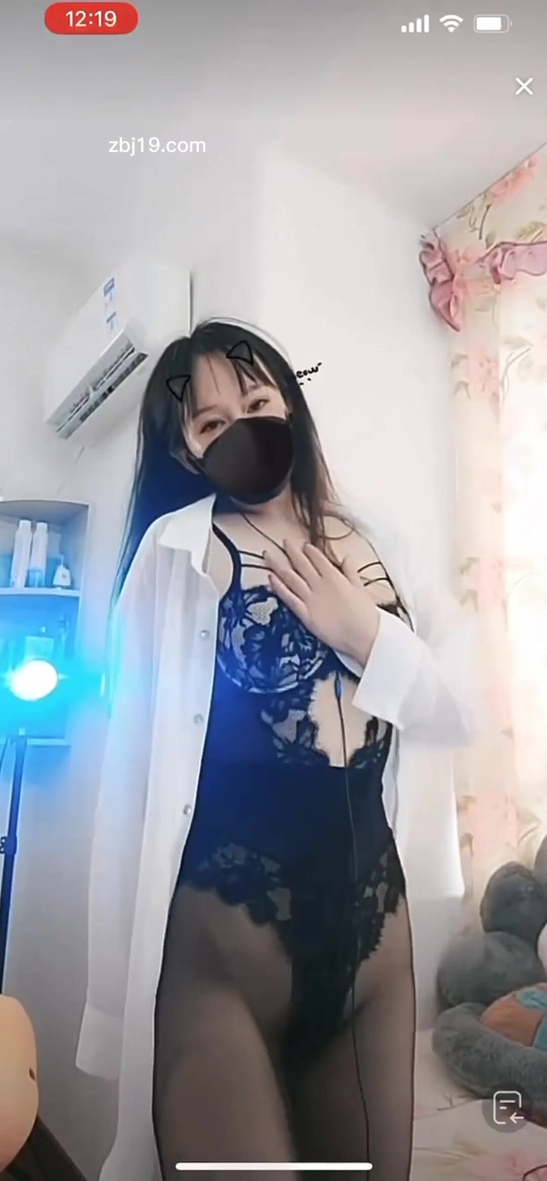 Penari selebriti internet Douyin @宁向(xiangxiang) ahli kumpulan mempersembahkan tarian telanjang berskala besar (23)