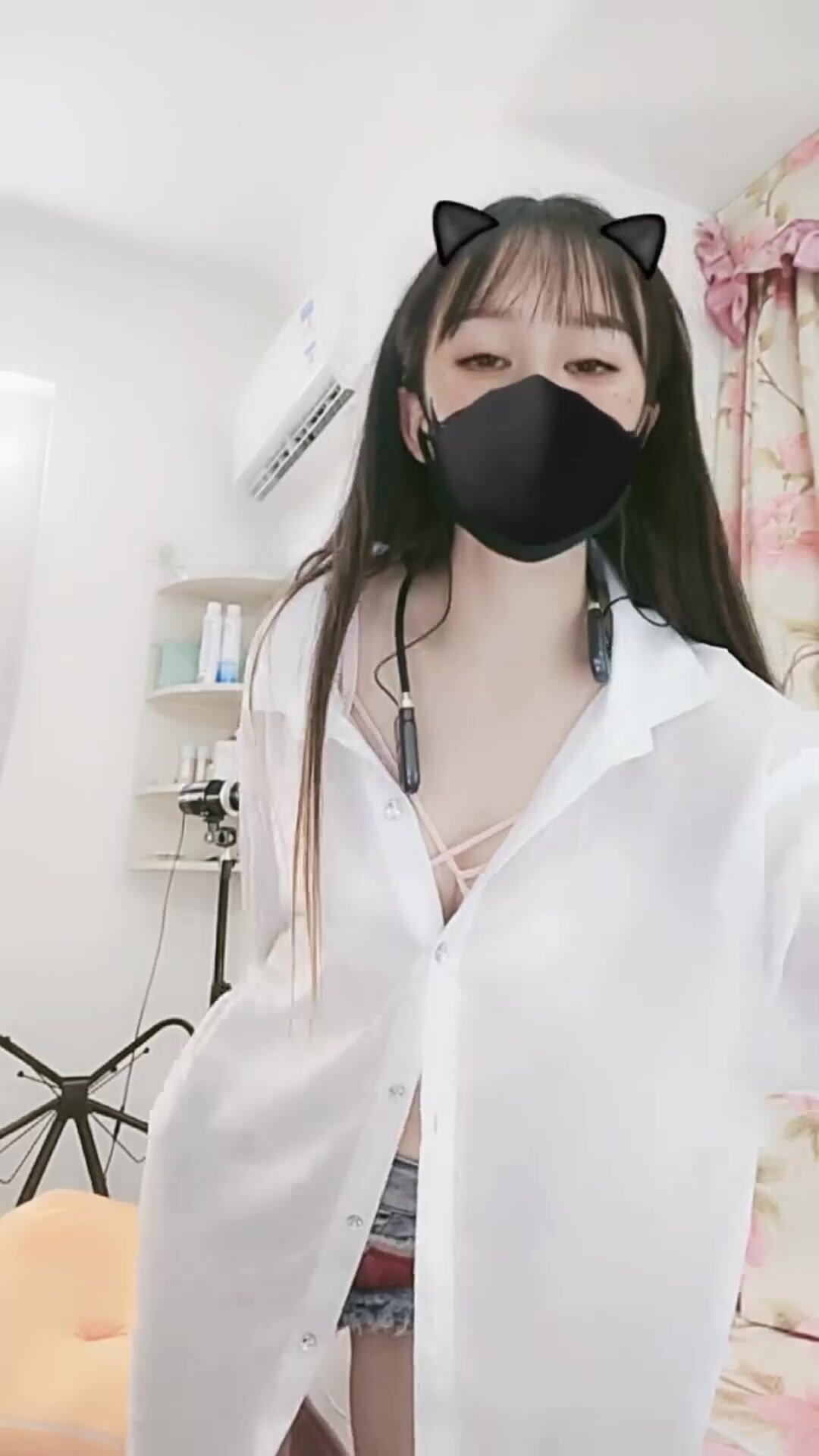 Penari selebriti internet Douyin @宁向(xiangxiang) ahli kumpulan mempersembahkan tarian telanjang berskala besar (44)