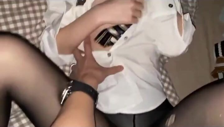 Special date with school beauties, pure and tender girls master [Master] A good-looking juicer school girl, usually she is very cool, but she is so hot in bed~ Does your boyfriend know that you are so different in bed