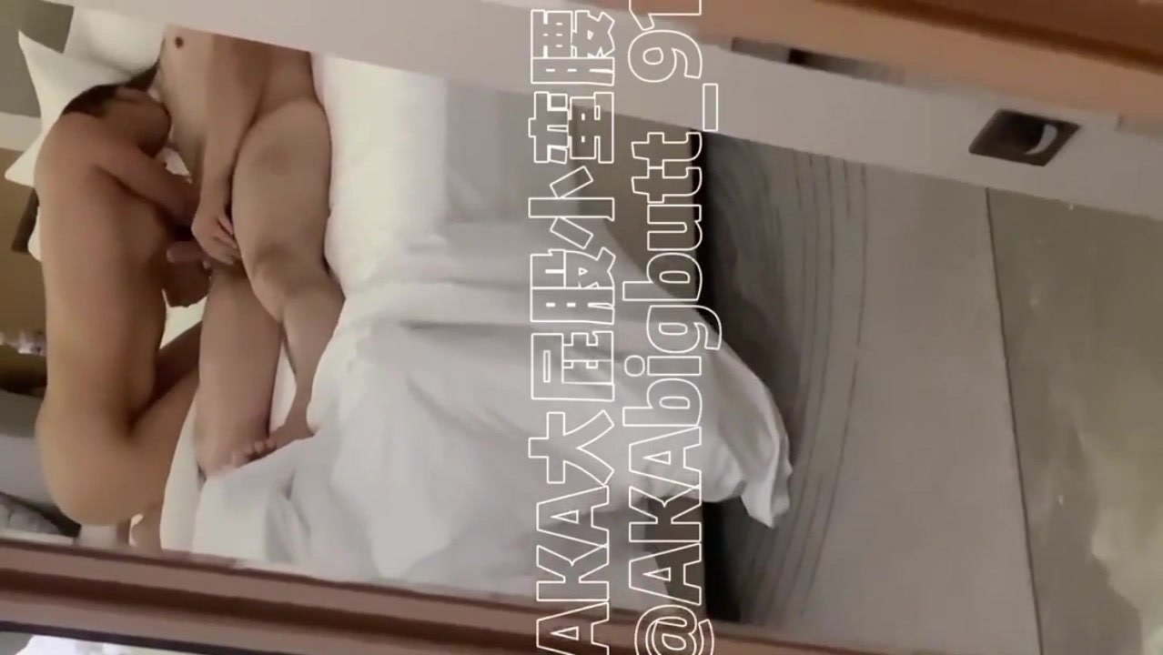 [2025년 신작] 트위터 최고 암캐 [대명사 엉덩이 크고 허리 가늘다] 하드코어 cuckold, 싱글남을 불러 아내 훈련, 3P 배틀(5)