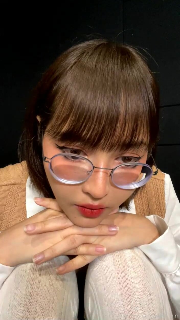 Wanlang meminta OnlyFans untuk koleksi foto peribadi gadis kontras cermin mata lembut OnlyFans [deerlong], urinal daging asli terbaik yang terbaik, gadis tulen menunjukkan seks oral yang hebat menelan oral merangkap (18)