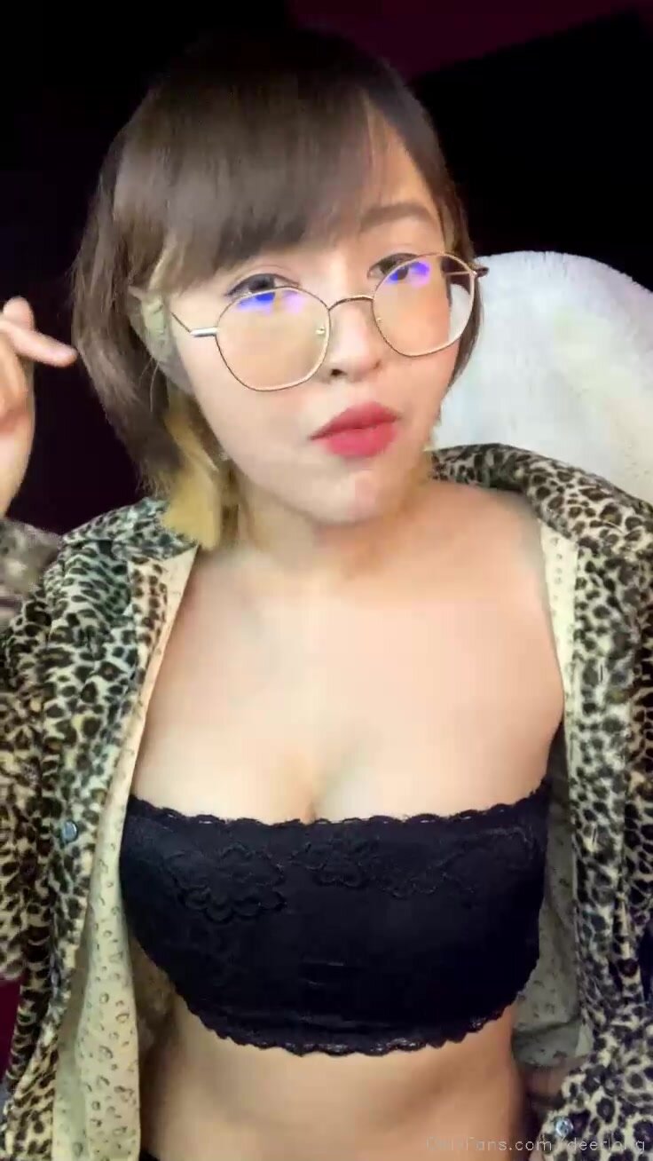 Wanlang meminta OnlyFans untuk koleksi foto peribadi gadis kontras cermin mata lembut OnlyFans [deerlong], urinal daging asli terbaik yang terbaik, gadis tulen menunjukkan seks oral luar biasa menelan oral merangkap (39)