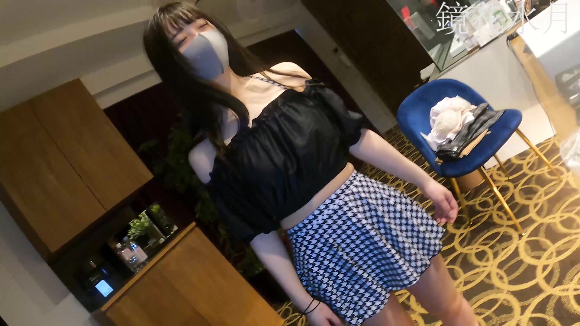 fc2-ppv-4646694_2 みかちゃん純白ビキニで初プール！高級スイートルームを貸切り初ごっくん,大量中出しの2本番！