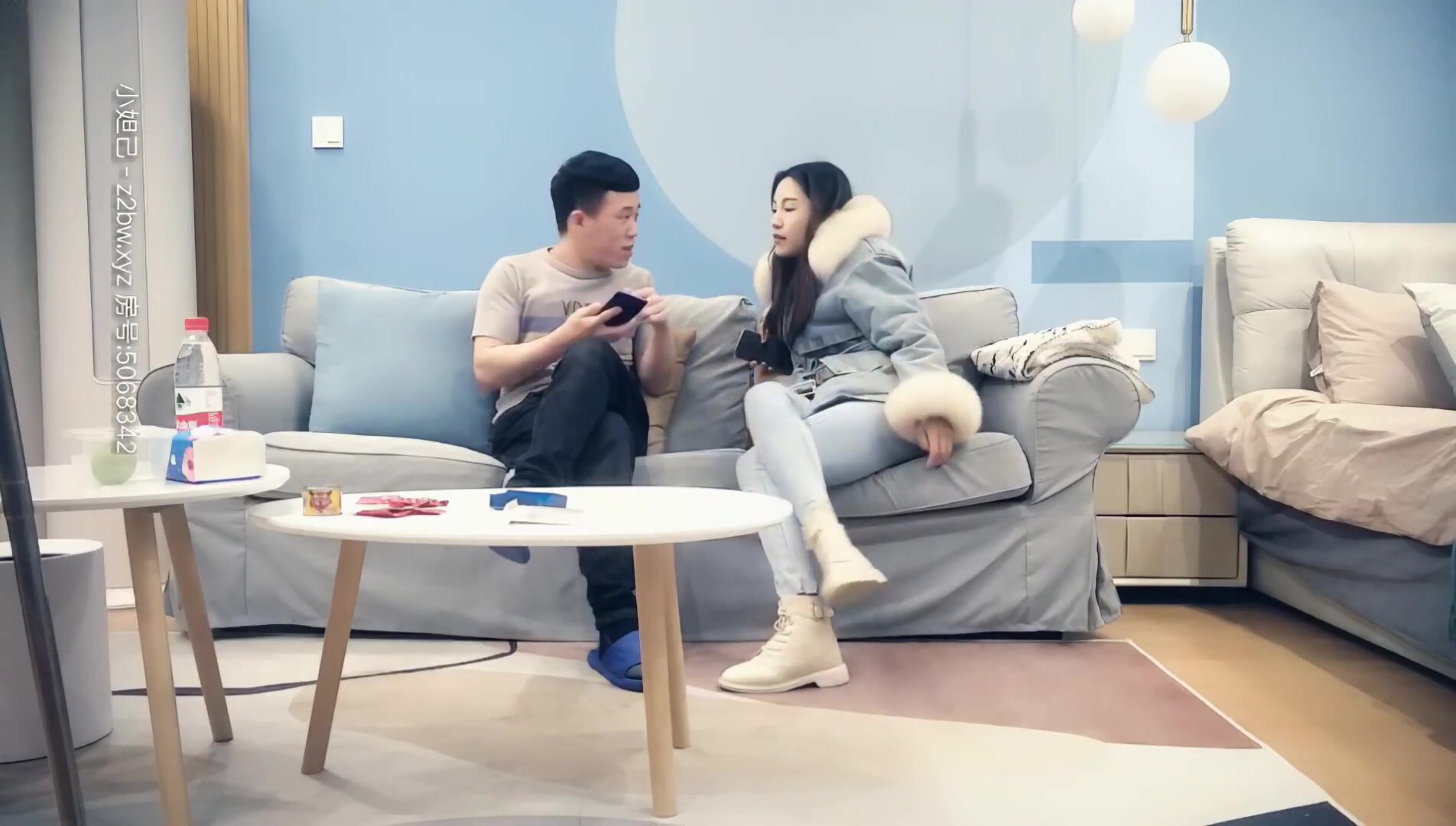 Make an appointment with a high-value girl, also a Douyin Internet celebrity beauty, fuck, fuck from behind on the sofa, cum and scream