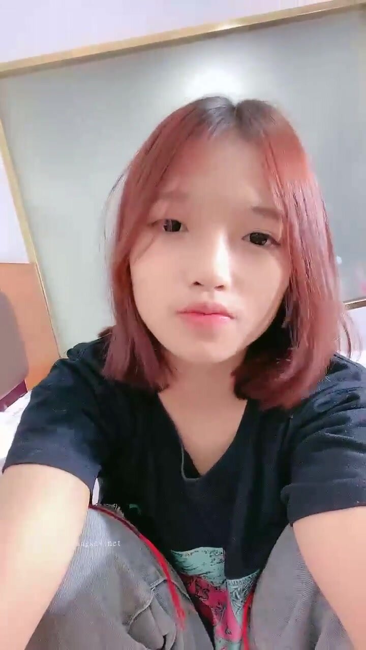 สาวสวยหุ่นอวบอึ๋มขนเพชรบางๆโดนเย็ดโดยไม่ใส่ถุงยางและกรีดร้องอย่างหื่นกาม (4)